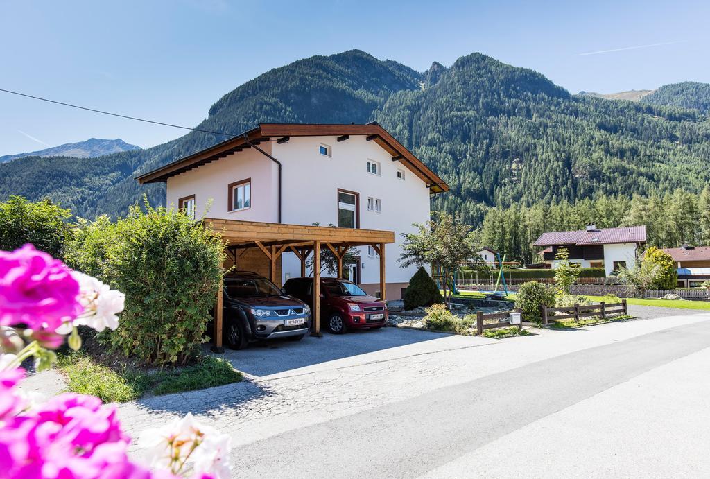 Haus Attos Apartment Umhausen Exterior photo